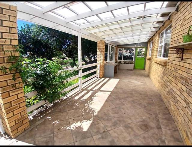 3 BEDROOM HOUSE FOR SALE IN STILBAAI-WES